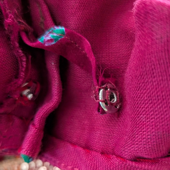 Vibrant Magenta Saree with Intricate Border - Picture 8 of 8